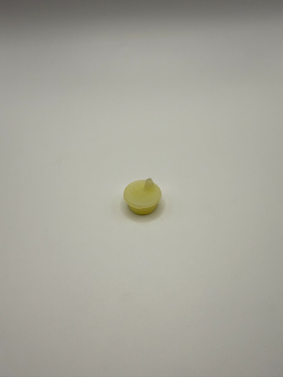 OEM GENUINE NEW OLD STOCK STIHL 1118-647-7000 OIL PUMP PLUG product image
