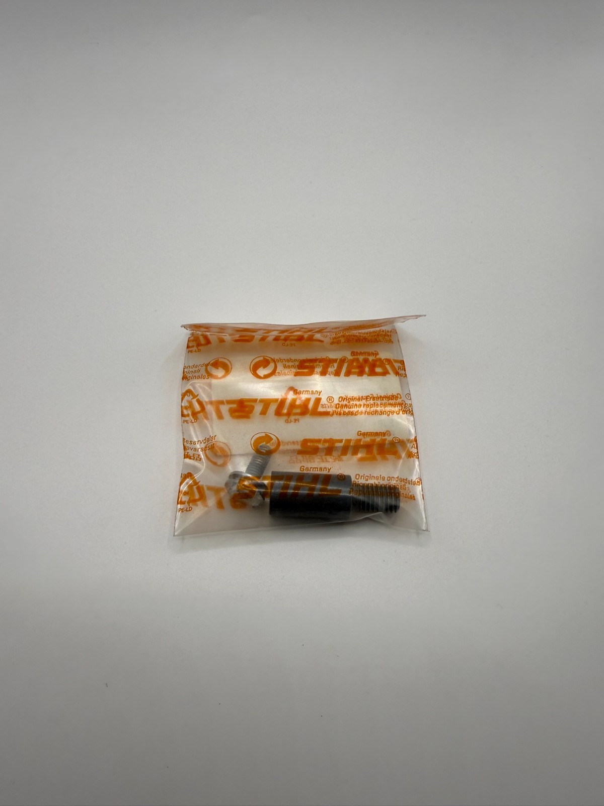 GENUINE STIHL 066 O66 MS650 MS660 MS661 C STARTER POST AXLE 1122-080-6500 product image