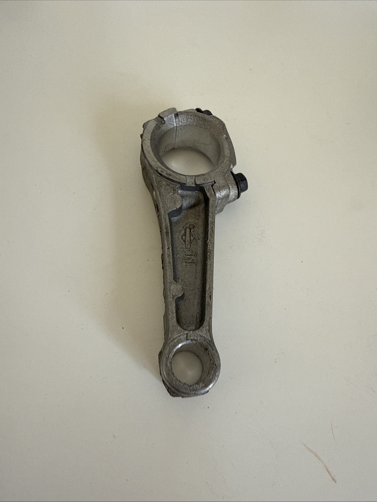 NOS OEM Genuine Briggs & Stratton Engine Connecting Rod. 391640 490566 392939 product image