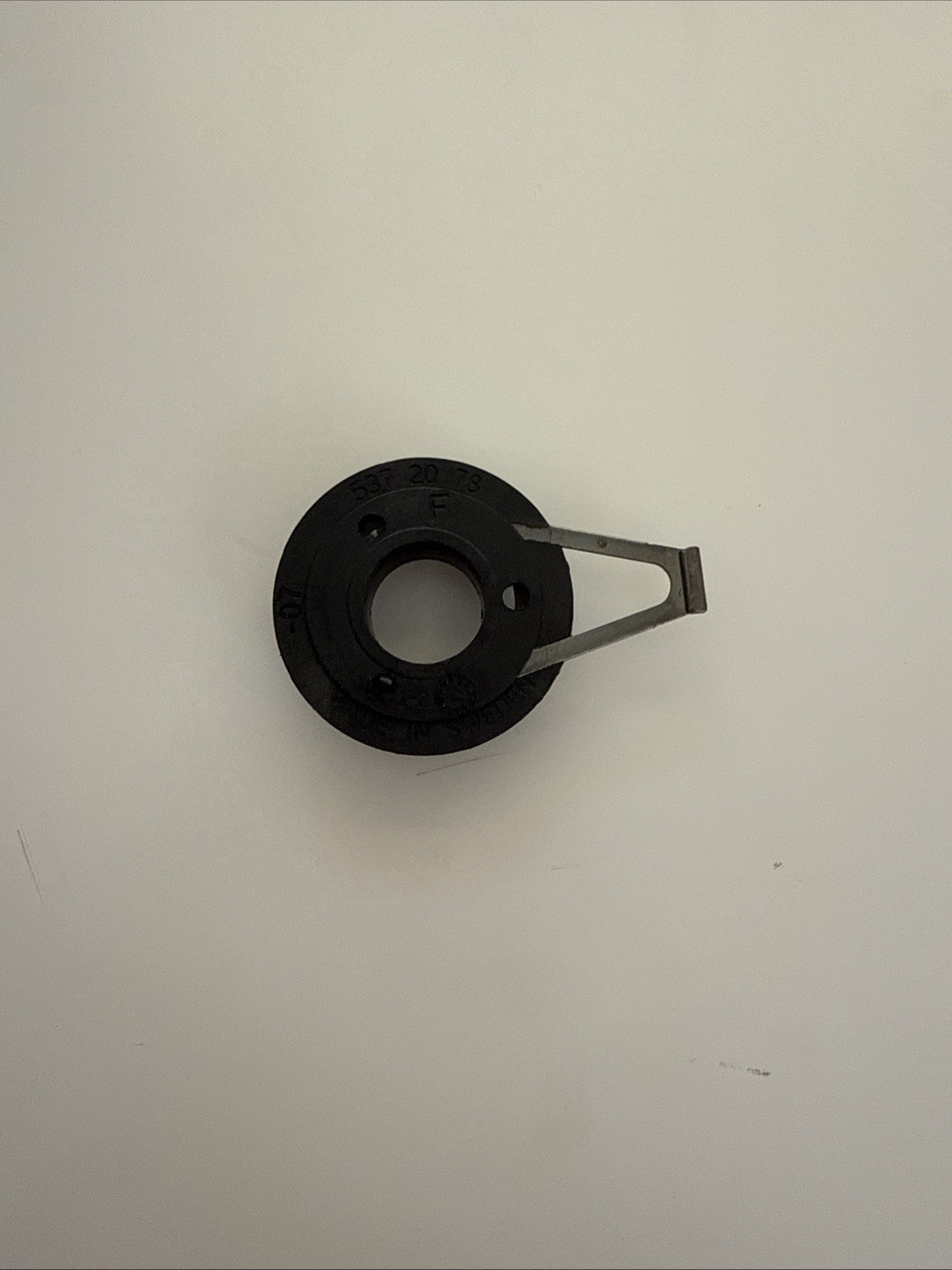 New OEM Husqvarna 537 20 78-05, 537207805 Oil Pump Drive Worm Gear NOS product image