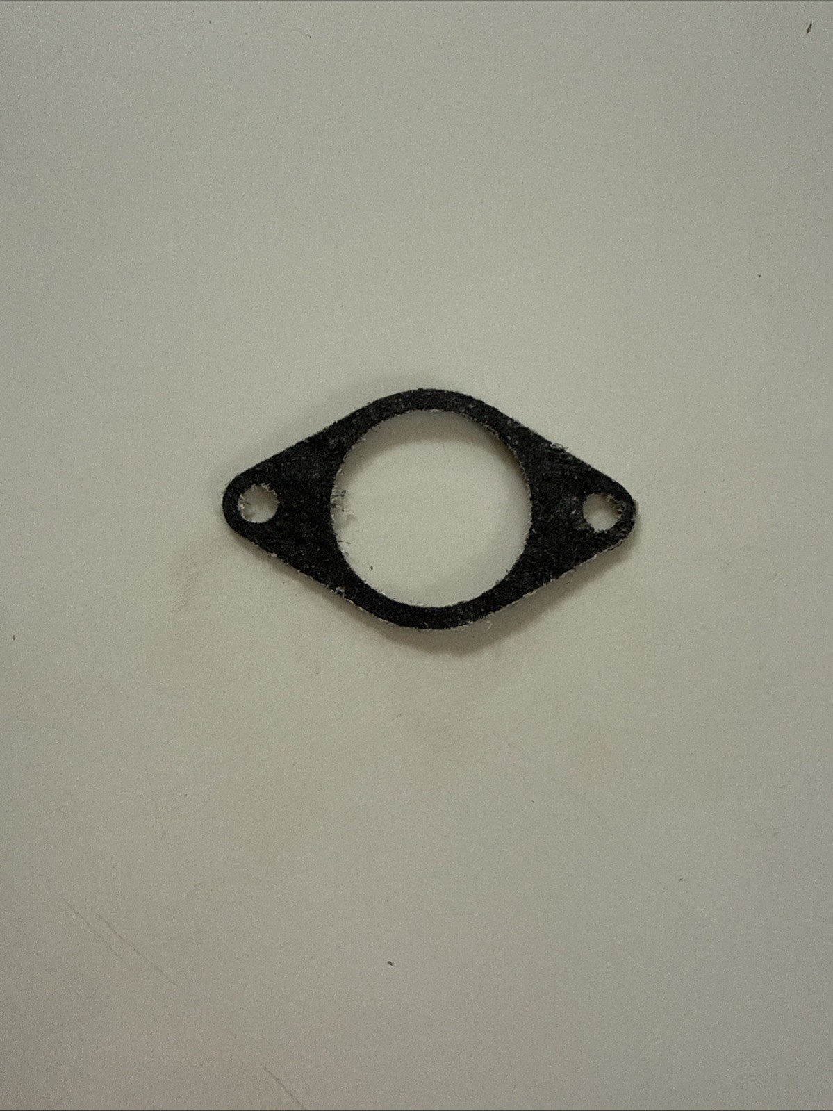 ONE NEW OEM BRIGGS AND STRATTON INTAKE GASKET 270070 product image