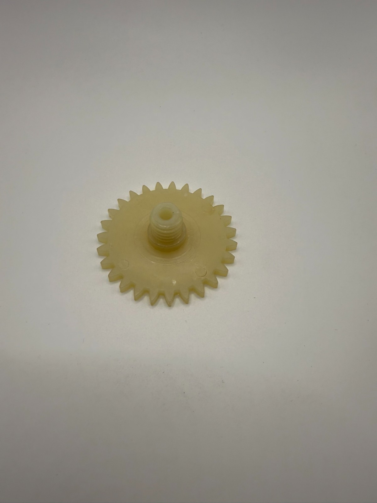 New Stihl OEM Oiler Spur Drive Gear 015 028 WB 028WB 015L 1116-647-1806 product image