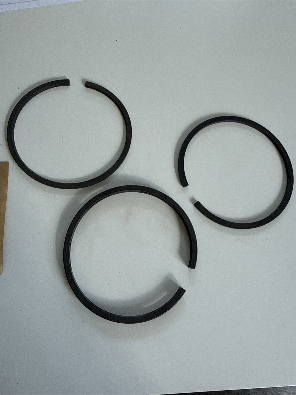 Genuine NOS BRIGGS AND STRATTON OEM  297815 PISTON RINGS New product image
