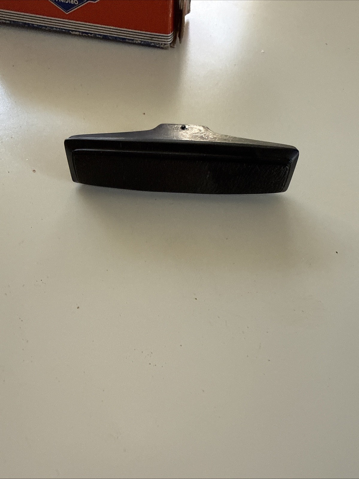 NOS 280035 Briggs And Stratton Standard Grip Pull Handle Insert product image