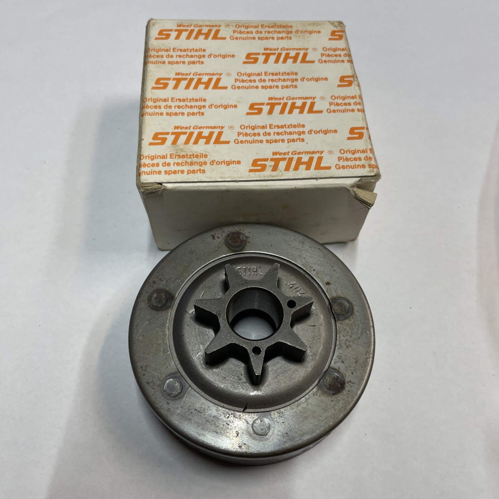 Stihl 1115 640 2006 Clutch Drum Sprocket .404" 7T OEM NOS product image