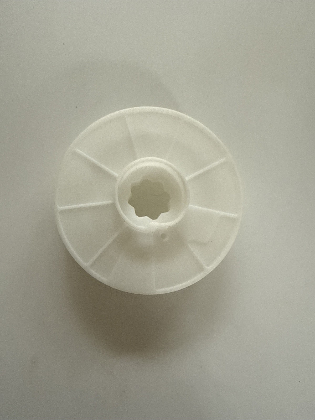 NEW GENUINE OEM BRIGGS & STRATTON PART # 280439S STARTER PULLEY; REP.280439 product image