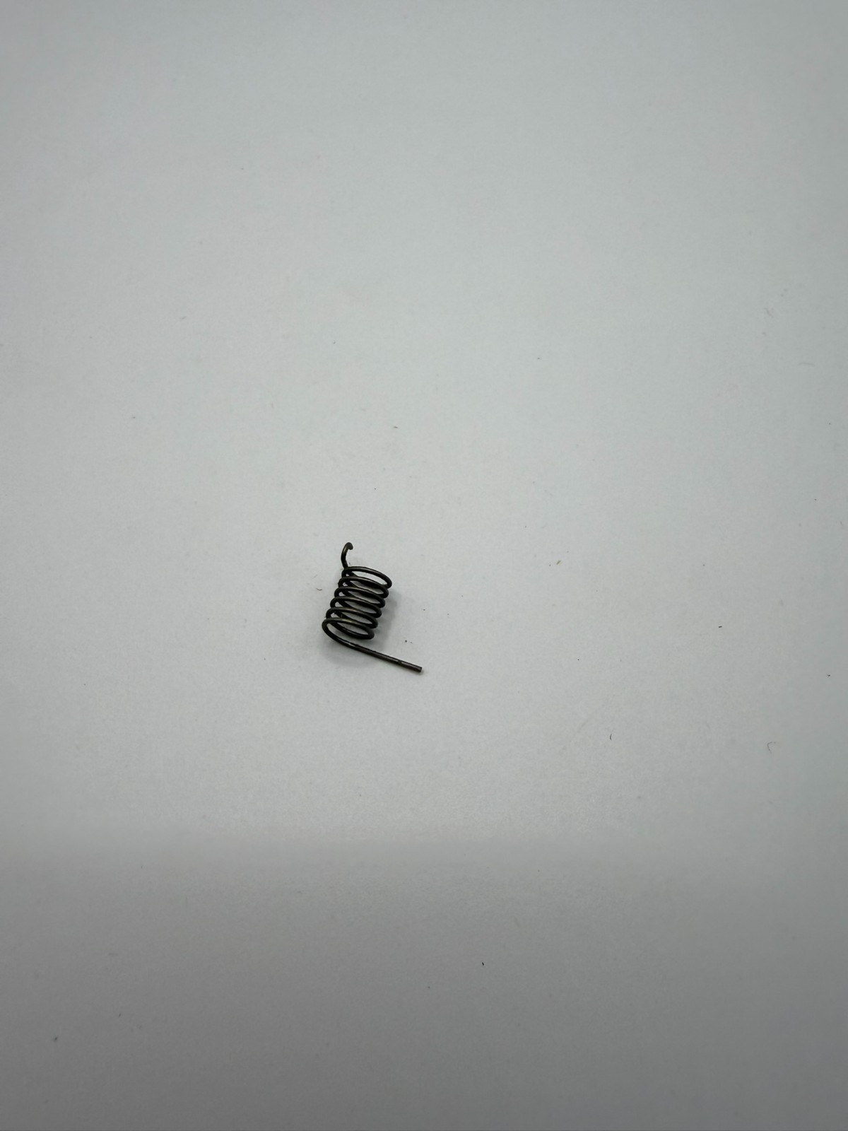 GENUINE STIHL 1114-122-3200 THROTTLE RETURN SPRING O20 020 AV FS200 FS202 product image