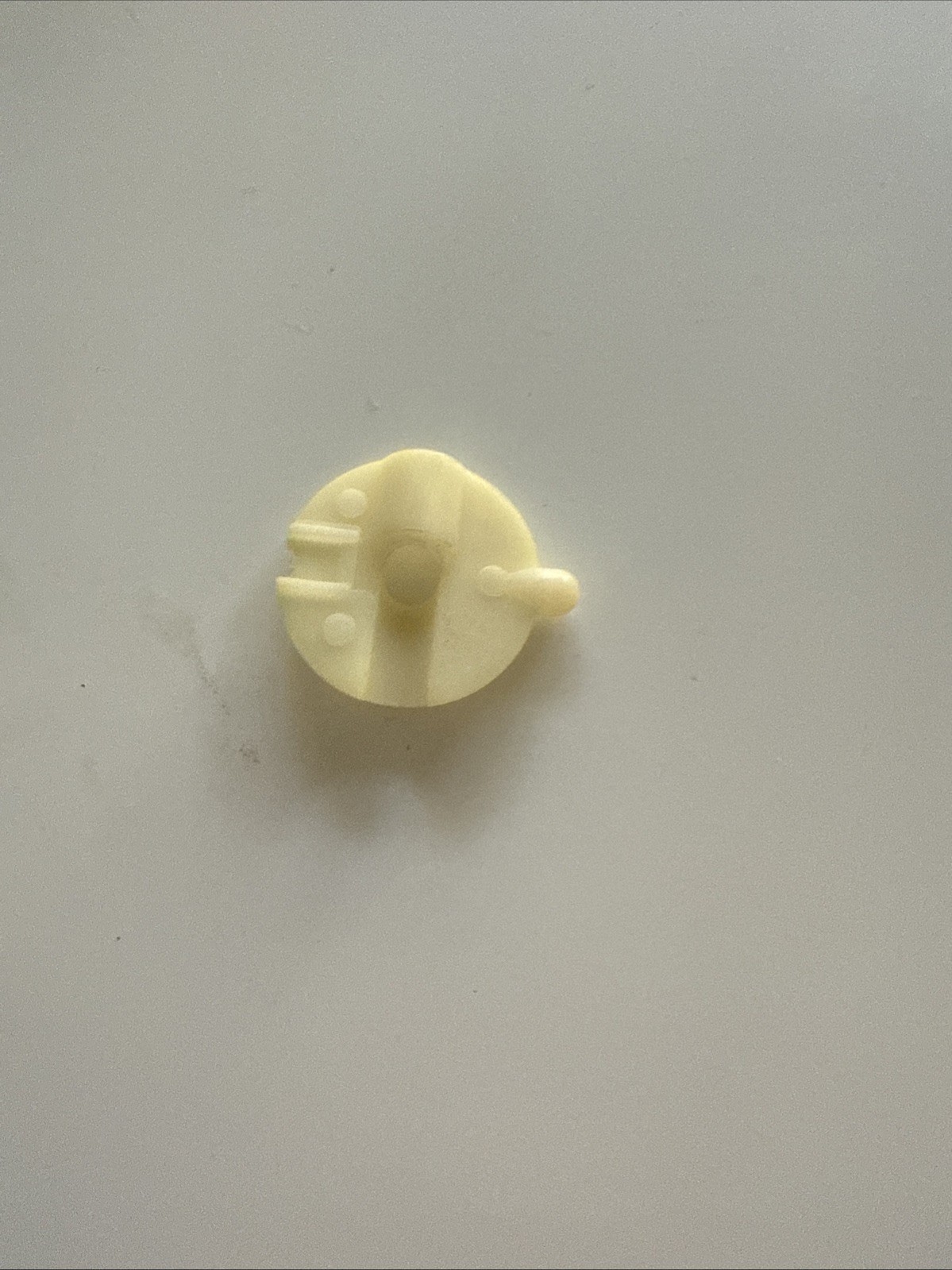 Briggs and Stratton 390076 Choke Valve OEM New Old Stock NOS USA Made product image