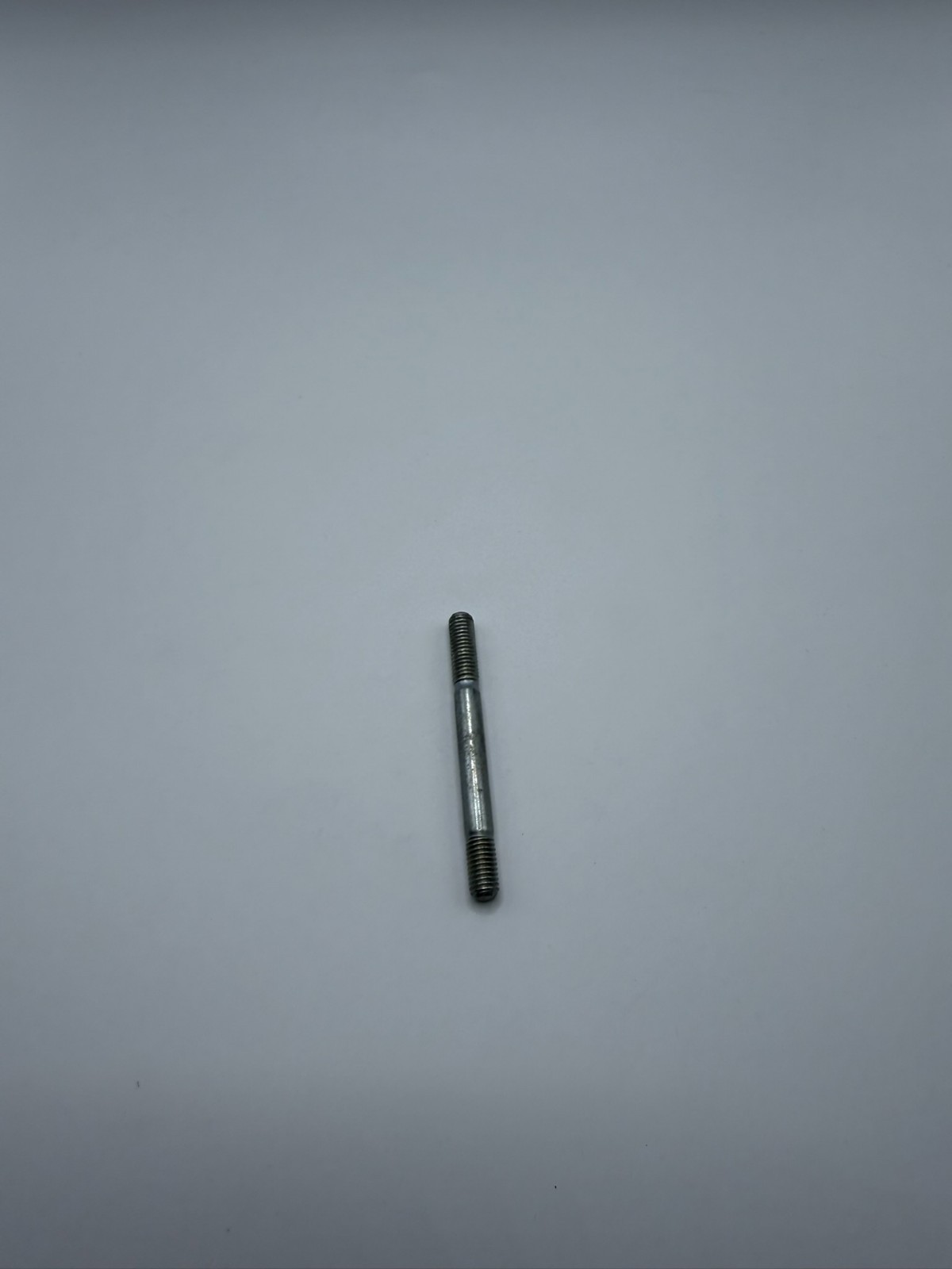 OEM STIHL O20 020 AV O28 028 AV FS200 FS202 CARBURETOR STUD 0000-953-0806 product image